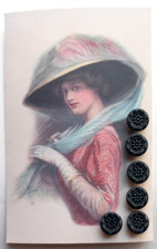 BEAUX BOUTONS XIX EME EN JAIS   SUR CARTE DIAMETRE  1,8 CM