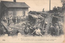 CPA 78 CATASTROPHE DE VILLEPREUX LES CLAYES / DEVANT LE PASSAGE A NIVEAU