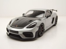 Porsche Cayman GT4 RS Weissach