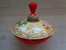 ANCIENNE TOUPIE LBZ ANIMAUX DE LA FERME CHAT TRACTEUR EN TOLE ET PLASTIQUE