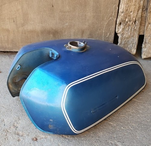 Ancien réservoir moto a - ancien,