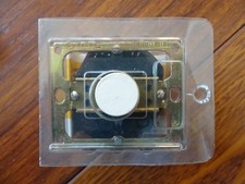 LEGRAND CHAMBORD palace variateur 87138  871 38 40 w 300 w neuf + notice