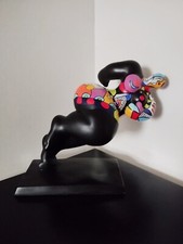 Sculpture, statue, femme, athlète, pop art, bleu, rouge, motifs