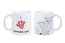 Chat Munchkin tasse avec un