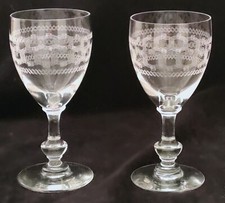 2 Anciens Verres Cristal Finement Ciselé.
