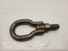 Anneau de remorquage pour