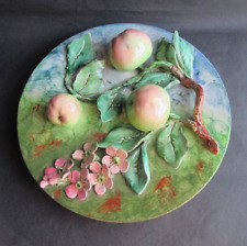 Plat aux 3 pommes en trompe l'oeil, barbotine Terre de Fer LONGCHAMP XIXème