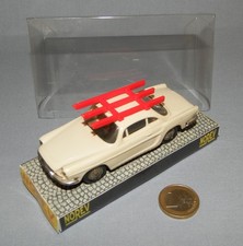 Norev France réf 52 : Renault Floride Caravelle transformée "Ski" (Blanc)