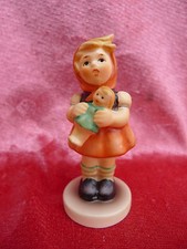 Belle Figurine En Porcelaine