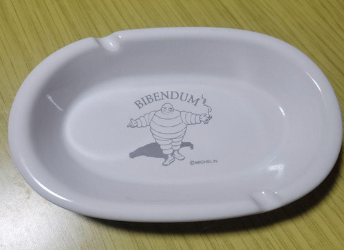 Cendrier pneu michelin homme - pneu,