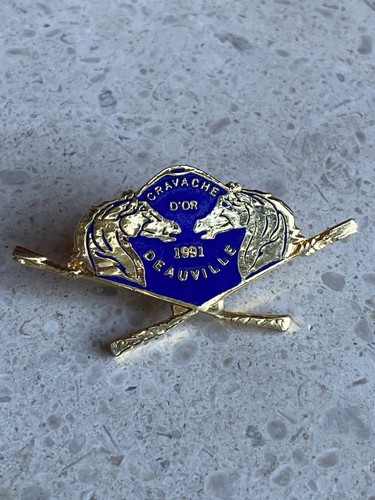 Pin cravache or - pin’s, d’or