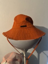 BOB JACQUEMUS • ORANGE •