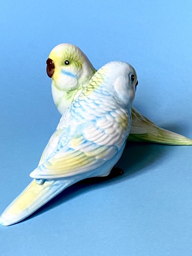 Charmant statuettes - ,