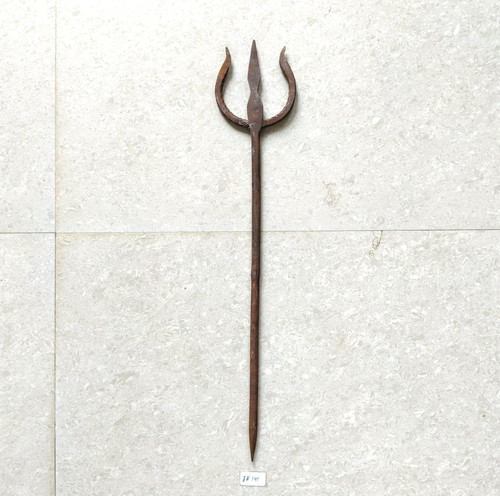 Trident fer antigu unique - en,