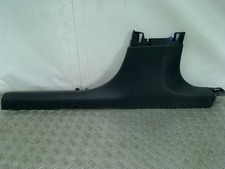 GARNITURE SEUIL DE PORTE D Peugeot 208 II (UB/UH/UP) 2021 98233039ZD