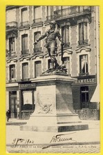 cpa FRANCE PARIS Bd Voltaire STATUE du SERGENT Jules BOBILLOT en Tenue Coloniale