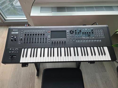 Roland fantom synthesizer - roland,