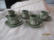 WEDGWOOD  lot de 5 TASSES À