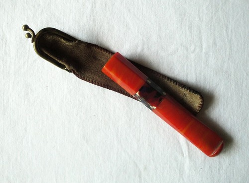Rare fume cigarette bakelite - rare,