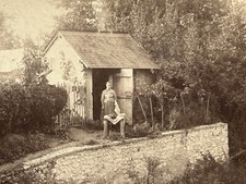 Une femme au font du jardin Cabanon Photo vernaculaire Stereo Vintage c1900 