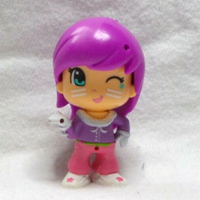 MINI POUPÉE FIGURINE FAMOSA