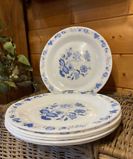 Assiettes plates x 6 " Arcopal ", oignons bleus, pièce vintage, made in France