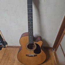 Guitare acoustique Jasmine