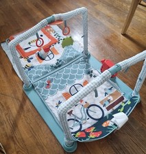 Tapis d'éveil fisher price mon tapis cabane 3 en 1