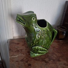 Pichet grenouille guyot