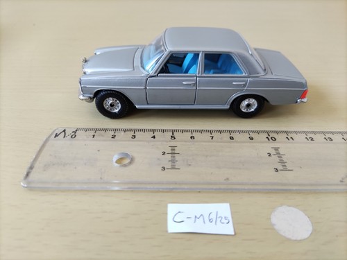 Corgi mercedes benz 240 - corgi,,