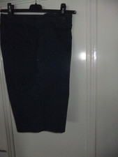 Bermuda / Short long  / Short    "  HELLY HANSEN "  -  Taille 34