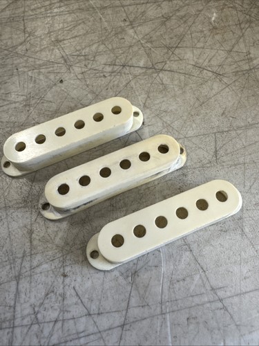 1973 usa fender pickup - fender, cover