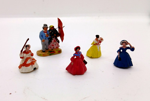 Preiser figurines en costume - -,
