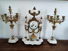 Pendule portique garniture de