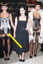 Photo taille au choix DITA VON TEESE (2460)