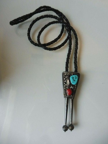 Joli collier bijoux - joli,