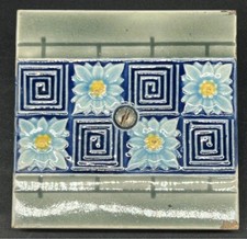 Ancien carreau de faïence Art