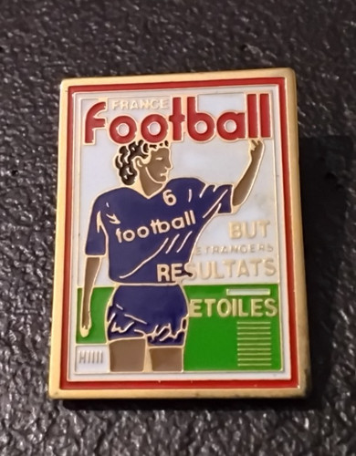 Pin sport football - pin’s,
