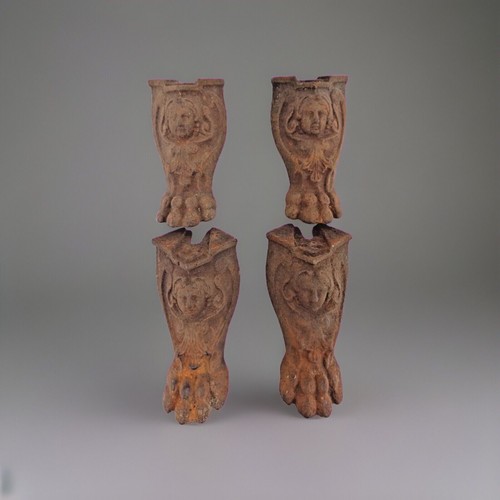 Lot pieds fonte xix pour - 4,