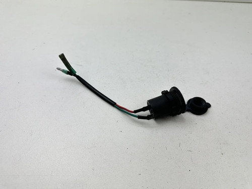 Prise 12v sym - prise, 600