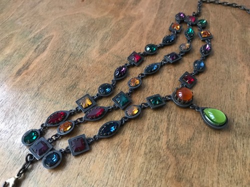 Collier ras cou remy dis - ras,