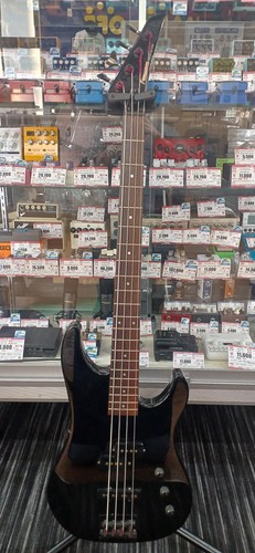Guitare basse électrique