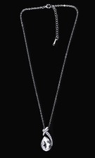 Collier Pendentif goutte d'eau