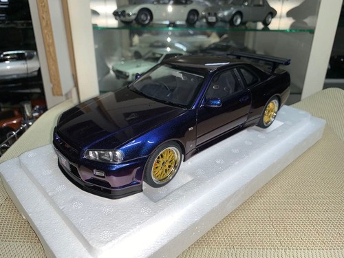 Autoart nissan skyline - autoart,