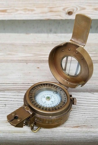 Boussole poche laiton - de,