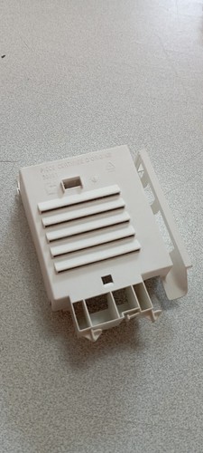 38681 cache aération - cache,