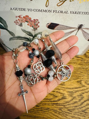 Hecate dark moon - hecate, chapelet