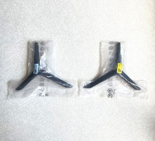 Pieds / Stand modèle