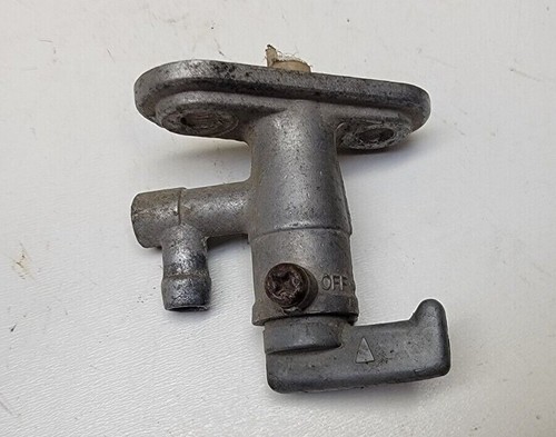 Robinet carburant valve 1982 - robinet,