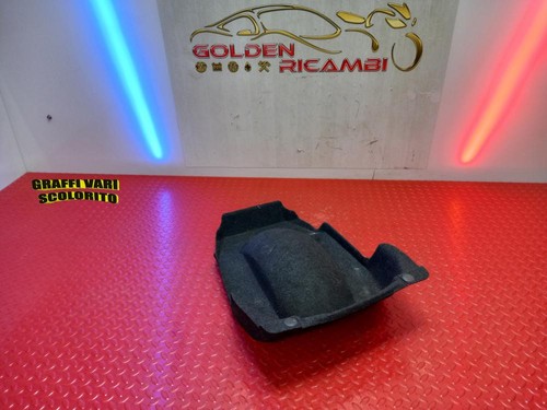 Revêtement tapis sous le - de,